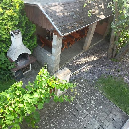 Dom V Zahrade Hotel Podhajska Exterior photo